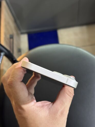 купить морозильную камеру бишкек: IPhone 13, Б/у, 256 ГБ, Белый, Зарядное устройство, Защитное стекло, Чехол, 93 %