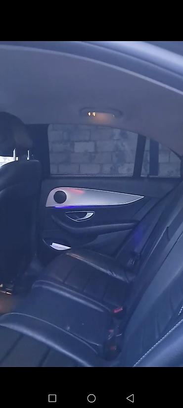 Mercedes-Benz: Mercedes-Benz E-Class: 2 l | 2017 il Sedan — 12