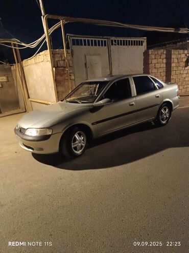 Opel: Opel Vectra: 1.6 l | 1996 il 48584 km Sedan — 14