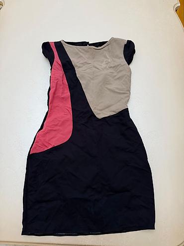 Dəstlər, kostyumlar: Her biri 5 manatdi. M ve ya L olcuduler. Qadın paltarları dəsti 1) — 6