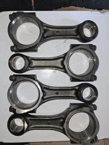 Kolenval: İsuzu NKR 55 (4JB1) NPR 66 (4HF1)(4HG1)(4HK1) mator karobka üçün — 4