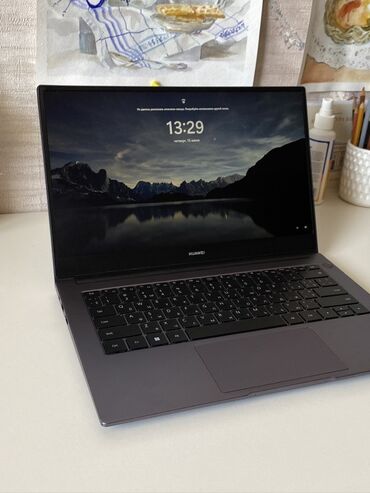 Kompüter ehtiyyat hissələri: Intel Core i5, 8 GB, 14 "