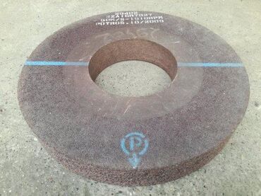 Ostali uređaji: Brusni kamen, tocilo 500x70mm, rupa 200mm, gruba granulacija Brusni — 9