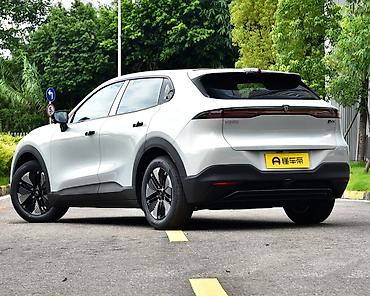 cha: Changan : 2026 г., Автомат, Электромобиль, Кроссовер — 3