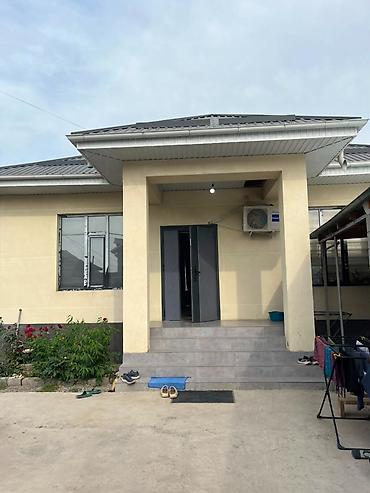 Продажа коттеджей и домов: 🏡 **ПРОДАЁТСЯ ДОМ В ЖИЛМАССИВЕ ОСКОН-ОРДО** Отличный вариант для — 1