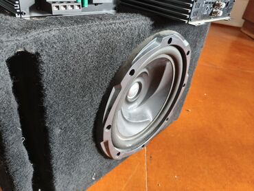 Dinamiklər və sabvuferlər: Avtomobil üçün audio sistem komplekti Tərkib: - Midrange drayver — 2