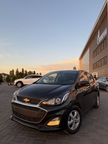 обмен машинами с доплатой: Chevrolet Spark: 2021 г., 1 л, Автомат, Бензин, Хэтчбэк
