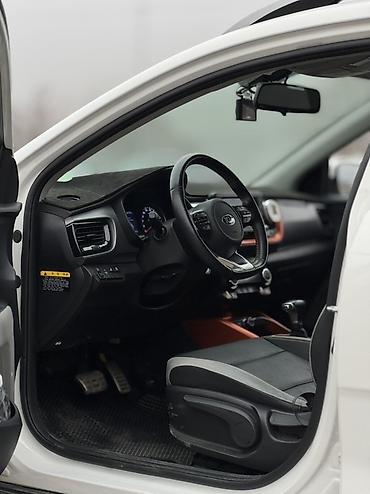 Kia: Kia Stonic: 2019 г., Кроссовер — 8