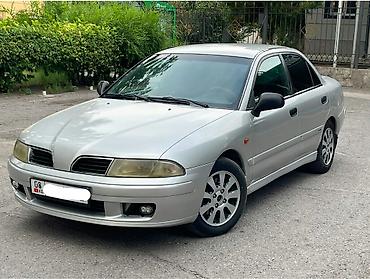 Унаа сатуу: Mitsubishi Carisma: 2001 г., 1.6 л, Кол менен иштөөчү, Бензин, Седан — 1