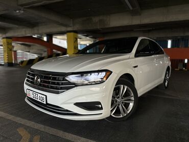 купить бу электромобиль из китая: Volkswagen Jetta: 2018 г., 1.4 л, Автоматические, Бензин, Седан