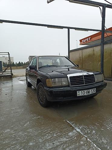 mercedes e240 kompressor: Mercedes-Benz 190 (W201): 0.2 l | 1992 il Sedan — 4