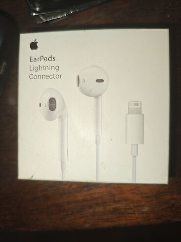 Qulaqcıqlar: İşlənmiş Simli Qulaqcıqlar, Apple, rəng - Ağ