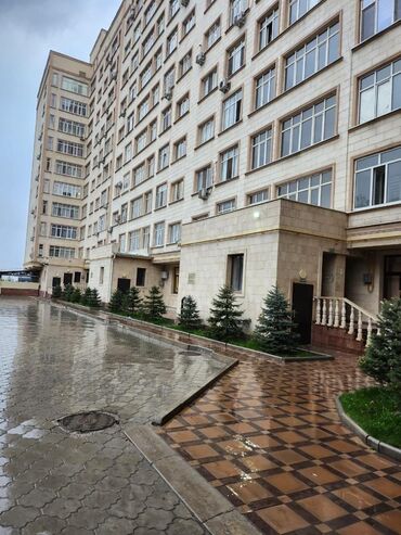 срочно продаётся 1 комнатная квартира в районе ошского рынка по улице кенсуйская: 1 комната, 43 м², Элитка, 5 этаж
