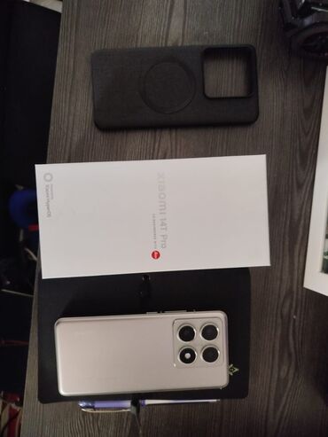 16 гб оперативной памяти для ноутбука: Xiaomi, 14T Pro, Б/у, 256 ГБ, цвет - Серый, 2 SIM, eSIM