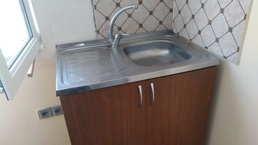 Ev və bağ: Moyka ustunde kranti Ela veziyyetde 45 man. Unvan Xirdalan