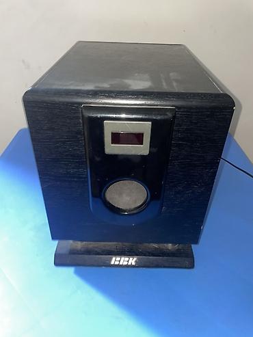 marshall kalonka: BBK SP5055 5.1 səs sistemi üçün sabvufer və mərkəzi gücləndirici blok — 1