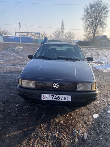 Volkswagen: Volkswagen Passat: 1991 г., 1.8 л, Механика, Бензин, Седан — 3