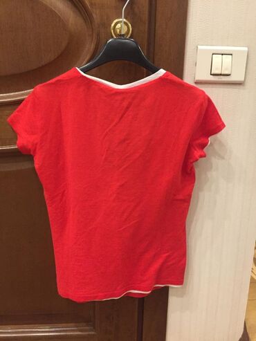 Futbolka və maykalar: Original armani kofta,xs razmer,yenidir,etiketkasi ustunde.Hediyye de -da lalafo.az — 9 Futbolka və maykalar: Original armani kofta,xs razmer,yenidir,etiketkasi ustunde.Hediyye de — 9