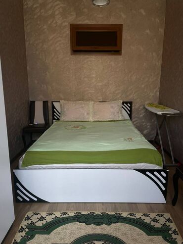 Uzunmüddətli kirayə mənzillər: Mənzil kirayə verilir. 3 otaq, 19.8 mərtəbə, 90 kv, tam əşyalı — 5