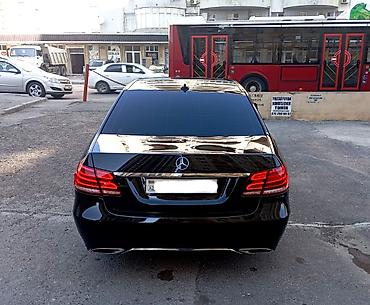 Mercedes-Benz: Mercedes-Benz E-Class sedan - Korpus: Qara rəng, aerodinamik kuzov — 4