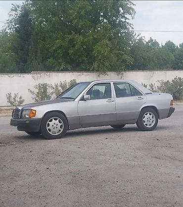mercedes benz 208 d: Salam.Mercedes-Benz 190 (W201) sedan,mexanika 1991 ci il.Mator karopka — 3