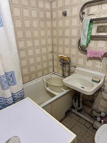Продажа квартир: 3 комнаты, 43 м², 7 мкр 104 серия, 1 этаж, Требуется ремонт — 7