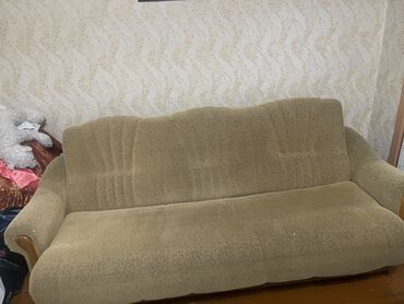 мебель диван: Диван-кровать, цвет - Бежевый, Б/у