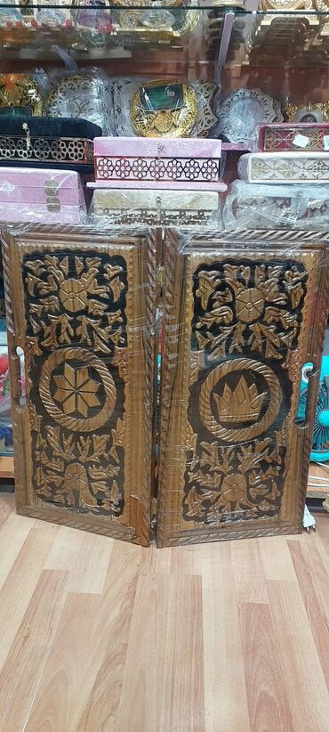 Şahmatlar: 1 ci şəkildəki nərd 25azn Şahmat və şaşki lövhəsi var Milli Faner — 14