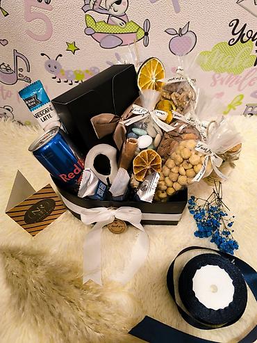 Hədiyyələr: Hədiyyə qutuları və tematik setlər - Şirniyyat qutuları: Bölməli — 42