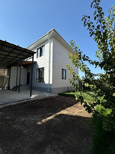 Продажа коттеджей и домов: Срочно продается дом 5-коматный дом Район:Кок-жар Площадь — 11