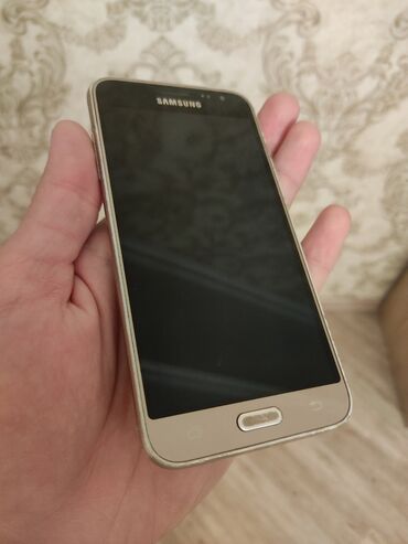 samsung galaxy s6: Samsung Galaxy J3 2016, 8 GB
