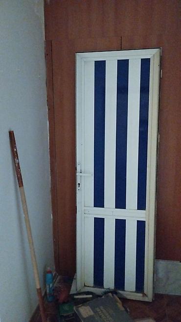 Ev və bağ: İşlənmiş Otaq qapısı Zamok ilə, Zəmanətsiz, Ünvandan götürmə — 1