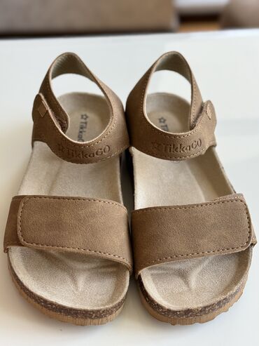 cilek uşaq ayaqqabıları instagram: Yeni TikkaGo sandal. cox rahat.razmer 31. stelkanin ramzeri 19,5 sm.40