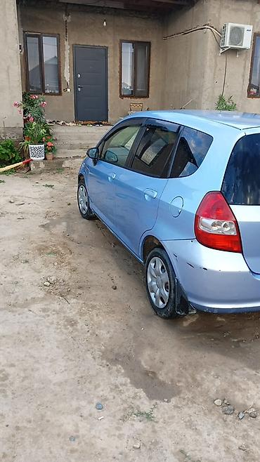 sprinter 4 4: Honda Fit: 2003 г., 1.3 л, Автомат, Бензин, Хэтчбэк — 7