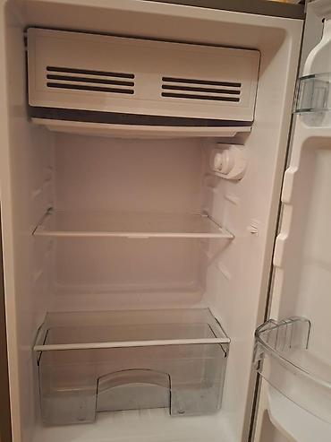silver mini soyuducu: 3 4 ay işlənib yeni kimidir sənədləri hər şeyi var. Real alcya endrim — 3