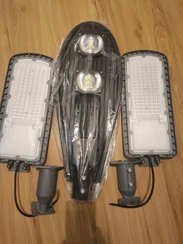 продаю полас: Светодиодные уличные светильники/прожекторы для опор и стенового