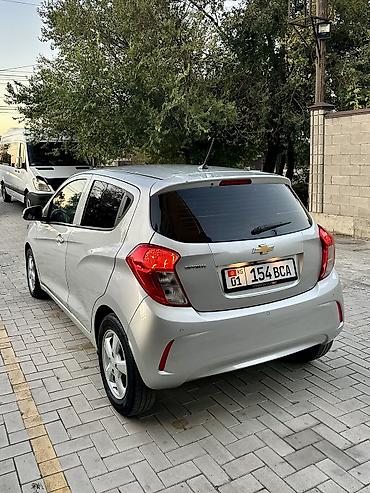 шлем с визором: Chevrolet Spark: 2019 г., 1 л, Автомат, Бензин, Хэтчбэк — 7