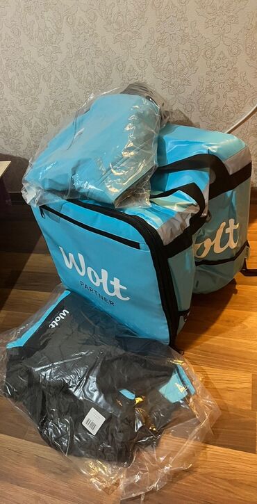 bmw 8 серия 850ci mt: Wolt çantası, Volt kurtqası qalın, və yağış keçirməz Volt vetrofqası