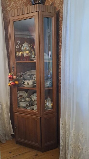servan: Сервант, Б/у, 1 дверь, Распашной, Угловой шкаф, Азербайджан