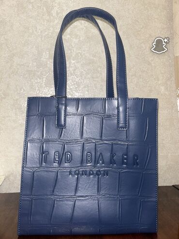 Aksesuarlar: Teze "Ted Baker" sumka.Hediyyelik paketide var