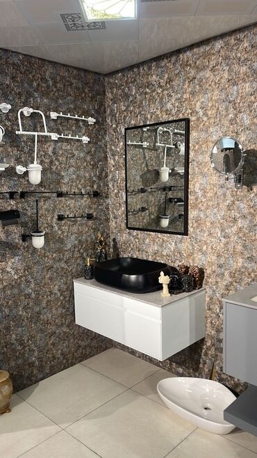 Duş kabinaları, arakəsmələr: Güzgü Divar üçün, Dairə, Hamam üçün, Çərçivə ilə