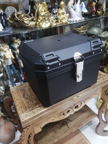 Moto dəbilqələr: Moto Kaskalar 29azn 1-ci şəkildəki Ag Kaska 29azn. Kaskanın altındakı -da lalafo.az — 30 Moto dəbilqələr: Moto Kaskalar 29azn 1-ci şəkildəki Ag Kaska 29azn. Kaskanın altındakı — 30