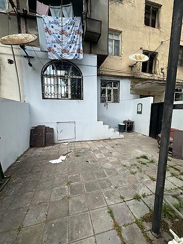 Köhnə tikili: Bərdə, 4 otaqlı, Köhnə tikili, 80 kv. m — 20