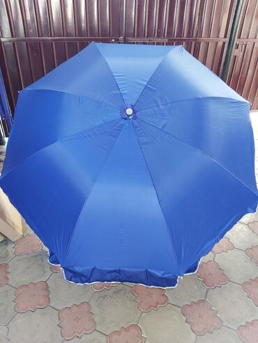 уличные зонты: Зонт хорошего качества. Ткань двойная. Спицы пластиковые. Труба