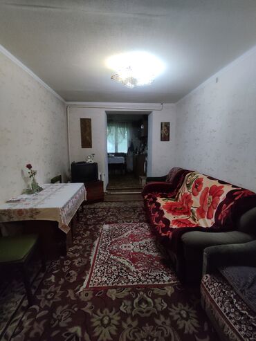 1комнатная квартира бишкеке: 3 комнаты, 48 м², 104 серия, 1 этаж, Старый ремонт