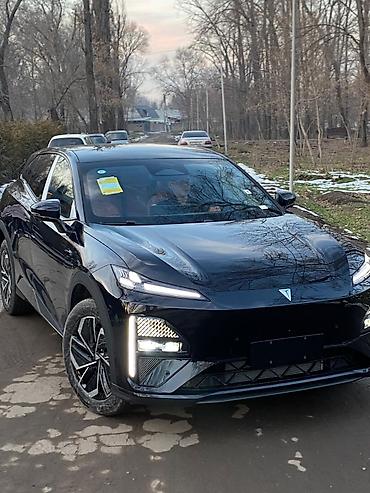 Changan: Changan : 2025 г., 1.5 л, Автомат, Гибрид, Кроссовер — 1