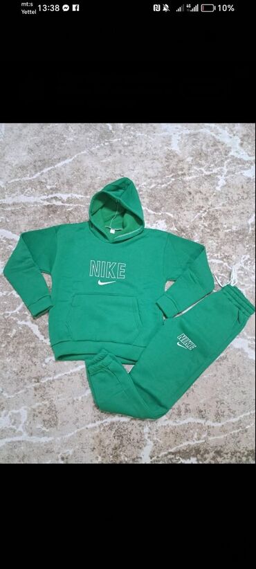 Gornji i donji deo: Termo zenske od S do 2XL Vezen znak
Cena 3300 din — 5