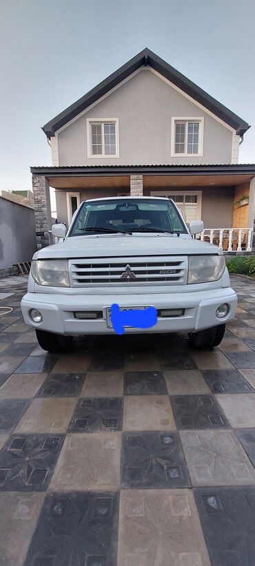 pajero io satilir: Mitsubishi Pajero Pinin: 1.8 l | 2000 il 300000 km Ofrouder/SUV