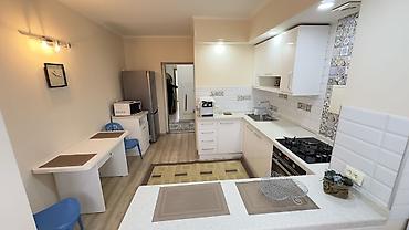 Долгосрочная аренда квартир: 3 комнаты, Риэлтор, Без подселения, С мебелью полностью — 4