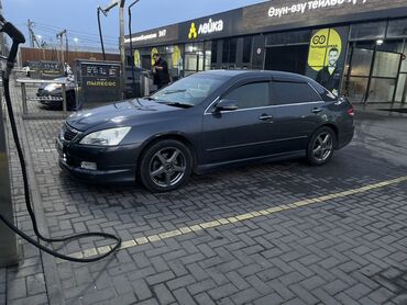 срочно продаю в связи с переездом: Honda Inspire: 2003 г., 3 л, Автомат, Газ, Седан